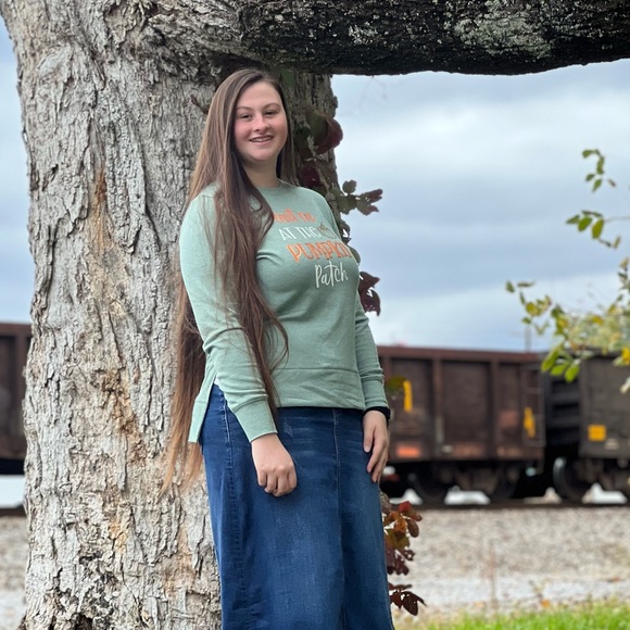 Meet your Posher, Moriah - Picture 2 of 13